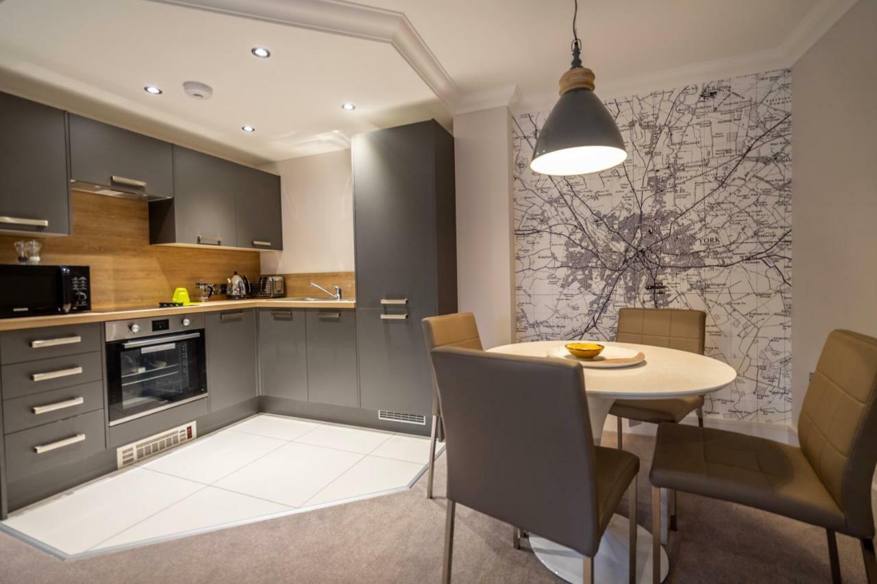 2 London Mews Apartment York Bagian luar foto