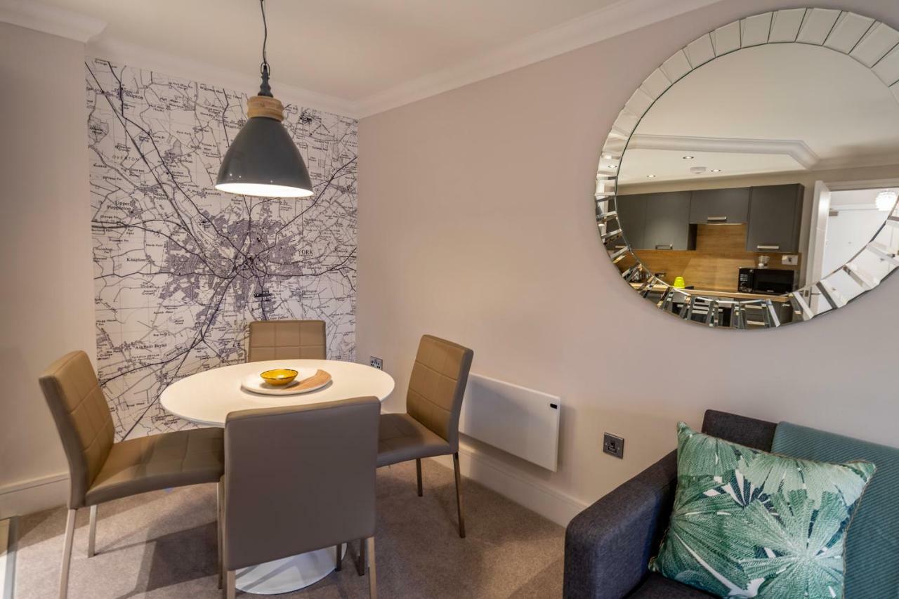 2 London Mews Apartment York Bagian luar foto